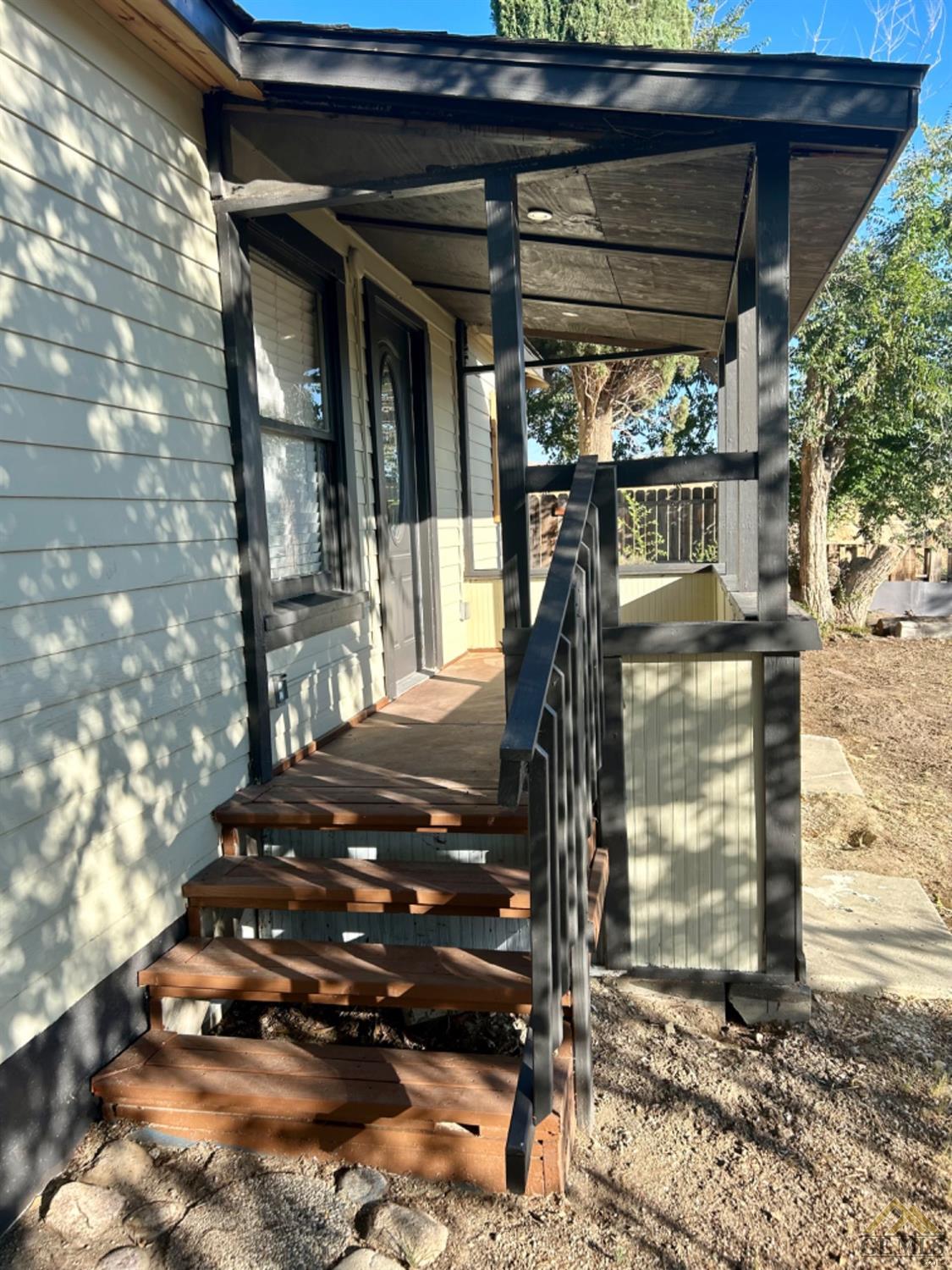 Undisclosed Address Maricopa, CA 93252 - Photo 5 of 32 a view of a porch with a table