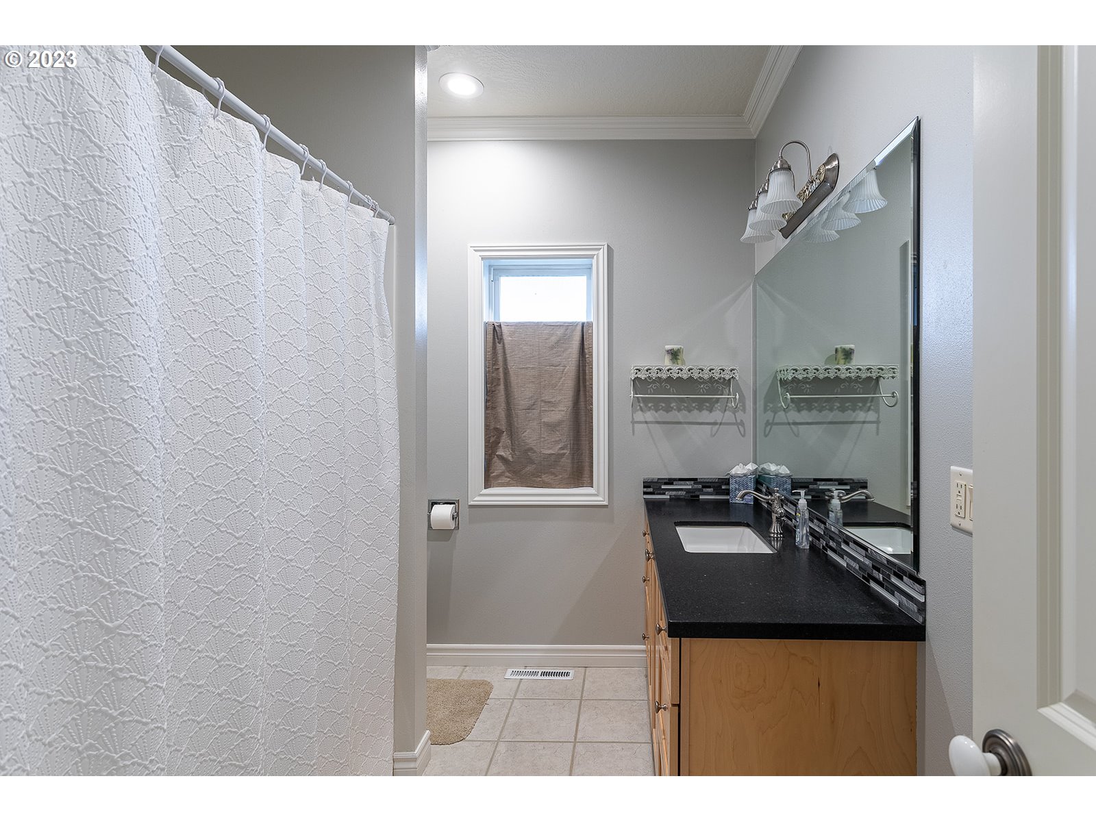 28179 High Pass Road Junction City, OR 97448 - Photo 27 of 48 a picture of a room with a table and chairs