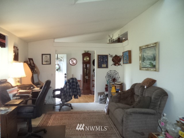 14327 Solberg Road Southeast Yelm, WA 98597 - Photo 12 of 25 Gallery Image 12