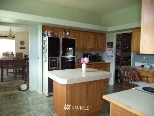 14327 Solberg Road Southeast Yelm, WA 98597 - Photo 8 of 25 Gallery Image 8