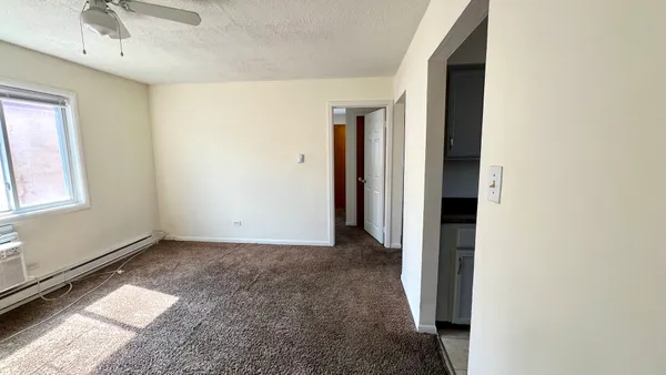 $1,500 | 9106 South Halsted Street, Unit 2W, Chicago, IL 60620