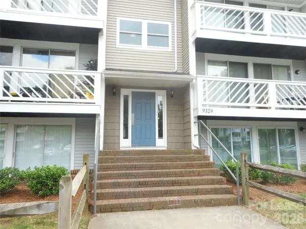 $1,350 | 9329 Old Concord Road, Unit M, Charlotte, NC 28213