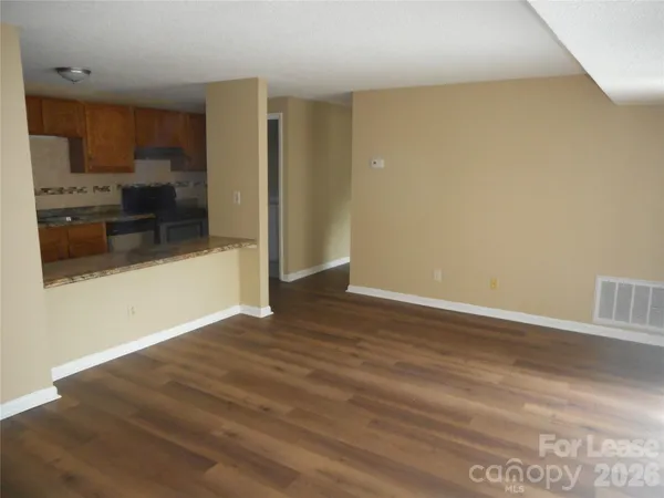 $1,350 | 9329 Old Concord Road, Unit M, Charlotte, NC 28213