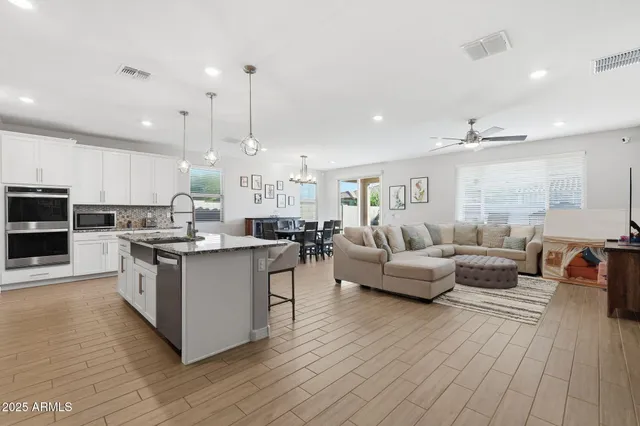 $570,000 | 3351 West Dunbar Drive, Phoenix, AZ 85041