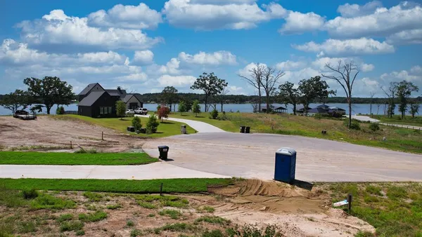 $199,000 | 7011 Lakeshore Way, Malakoff, TX 75148