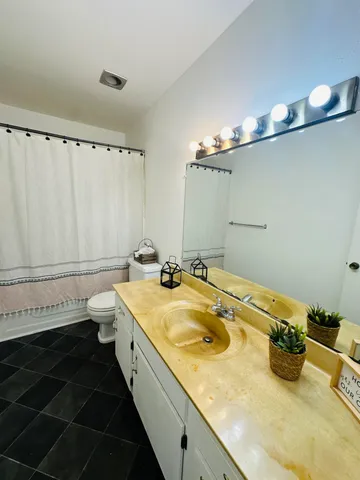 $169,900 | 900 Mountain Creek Road, Unit R321, Chattanooga, TN 37405