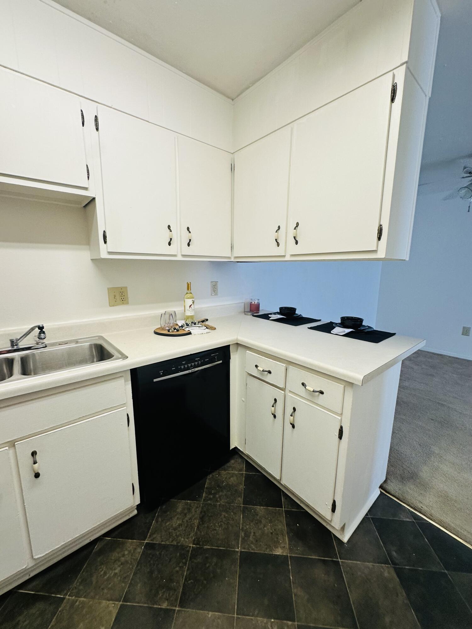 900 Mountain Creek Road, Unit R321 Chattanooga, TN 37405 - Photo 7 of 25 IMG_6857