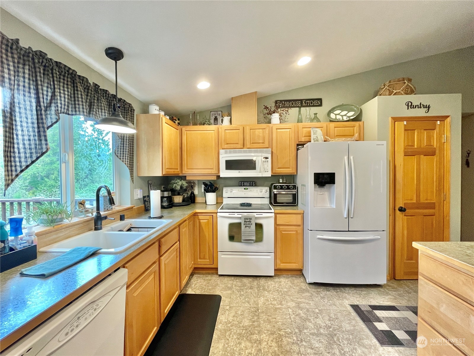 24 Windy Ridge Lane Elma, WA 98541 - Photo 13 of 40 Gallery Image 13