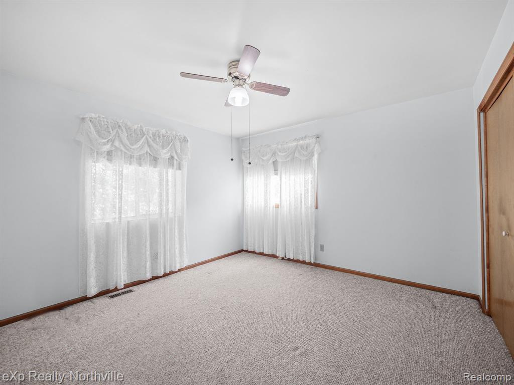 25535 Napier Road South Lyon, MI 48178 - Photo 14 of 35