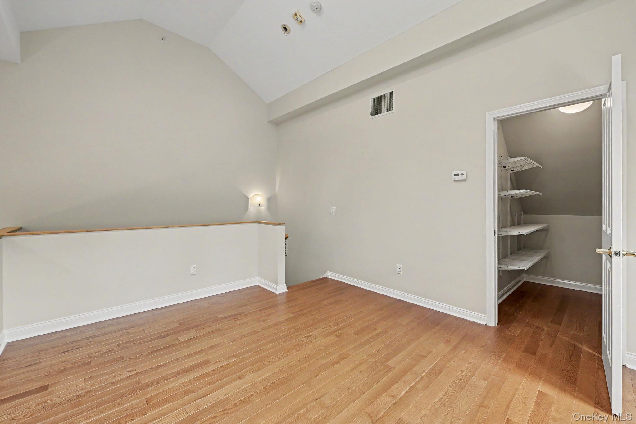 34 Winding Ridge Road White Plains, NY 10603 - Photo 22 of 37