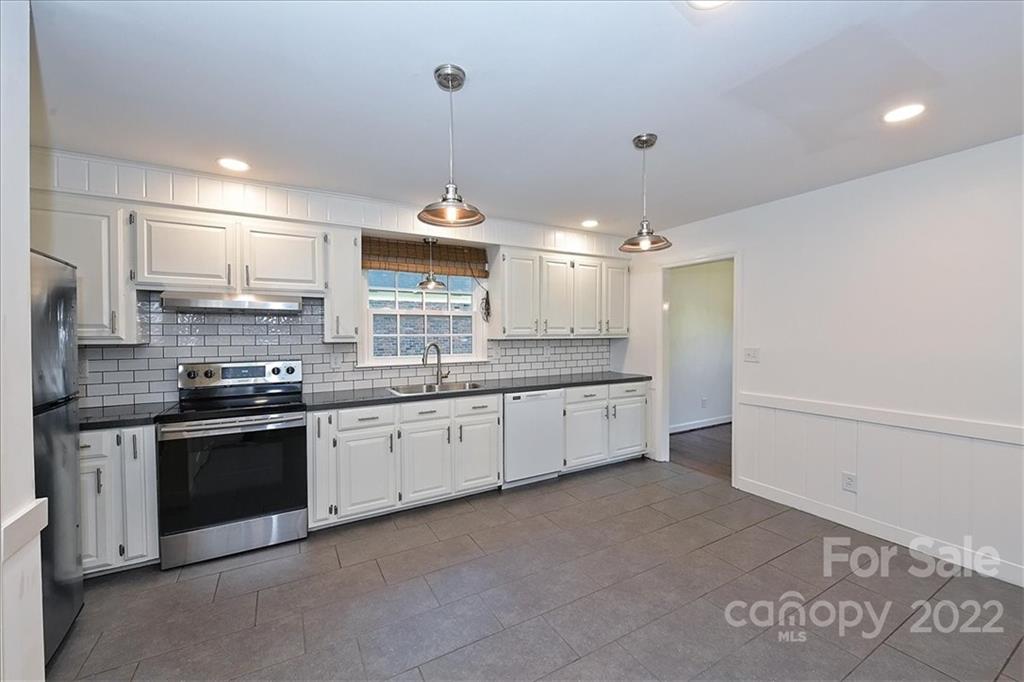4721 Fairheath Road Charlotte, NC 28210 - Photo 14 of 39 Gallery Image 14