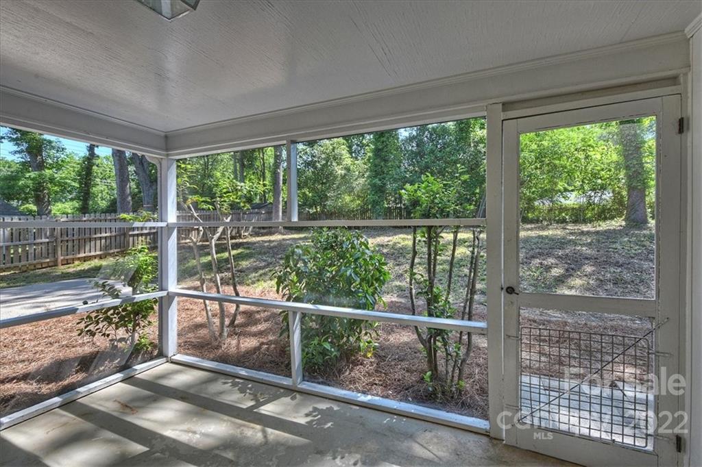 4721 Fairheath Road Charlotte, NC 28210 - Photo 36 of 39 Gallery Image 36