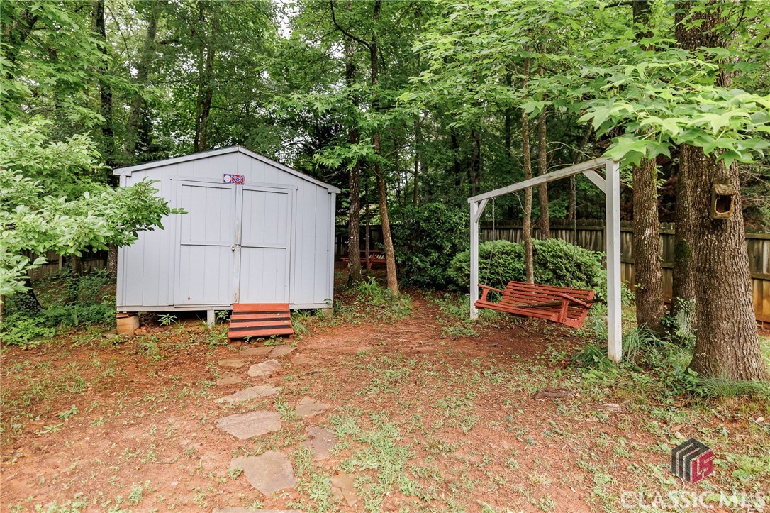 1663 Oconee Point Jefferson, GA 30549 - Photo 5 of 44 Gallery Image 5