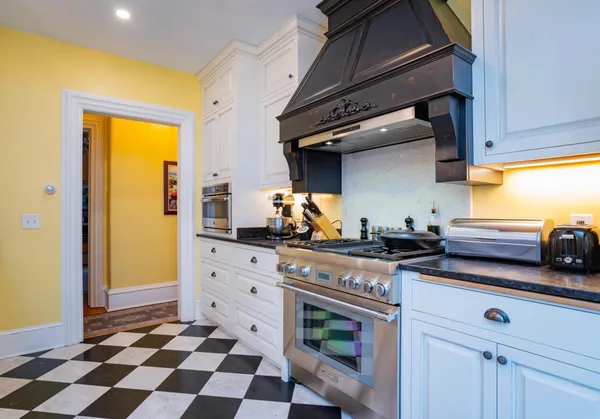 $975,000 | 846 Lincoln Avenue, St. Paul, MN 55105