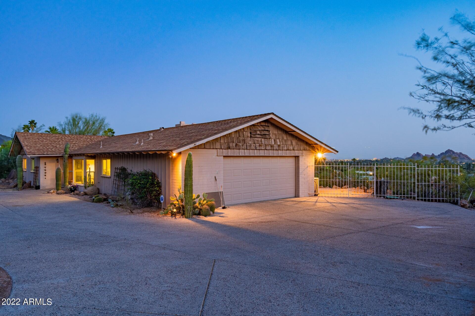 5347 East Wonderview Road Phoenix, AZ 85018 - Photo 22 of 54 5347 E Wonderview Rd (42)