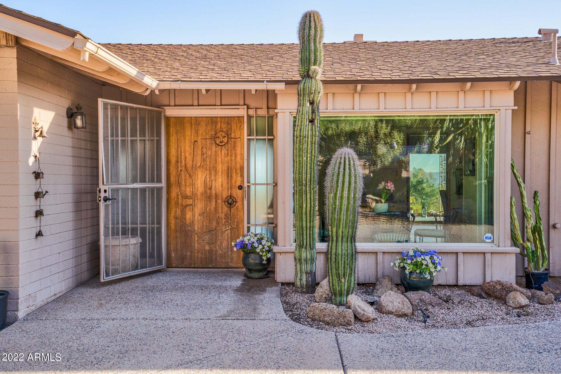 5347 East Wonderview Road Phoenix, AZ 85018 - Photo 6 of 54 5347 E Wonderview Rd (5)