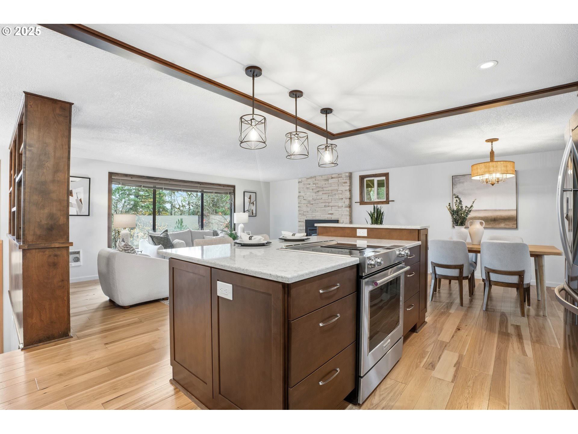 4390 Inwood Lane Eugene, OR 97405 - Photo 4 of 25