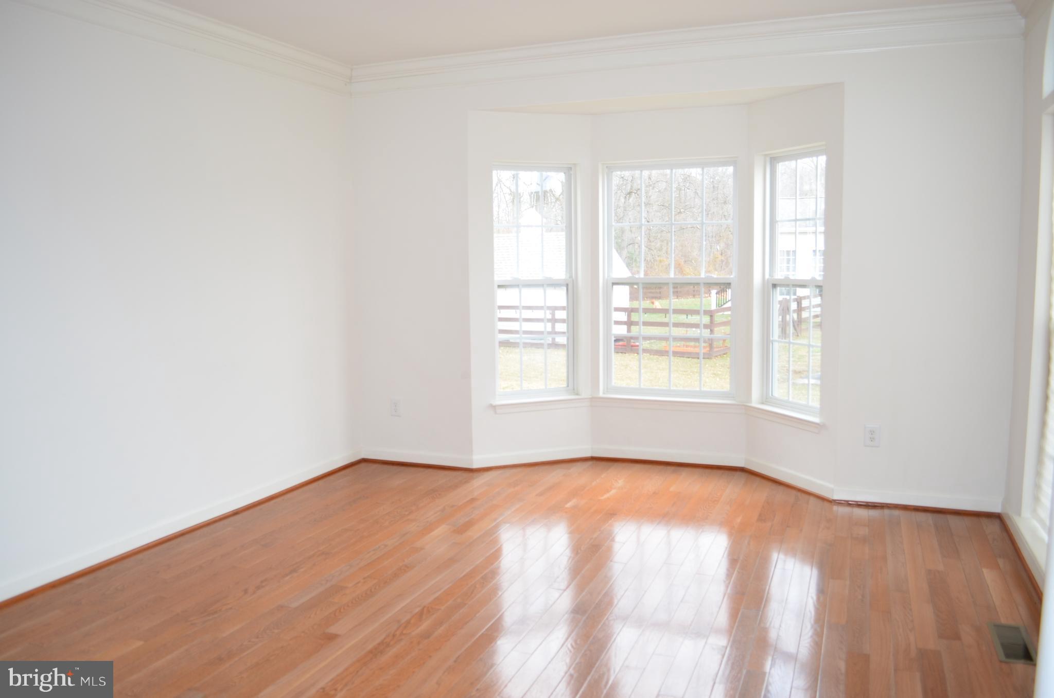 9 Witherbee Court Elkton, MD 21921 - Photo 6 of 19 Living Room