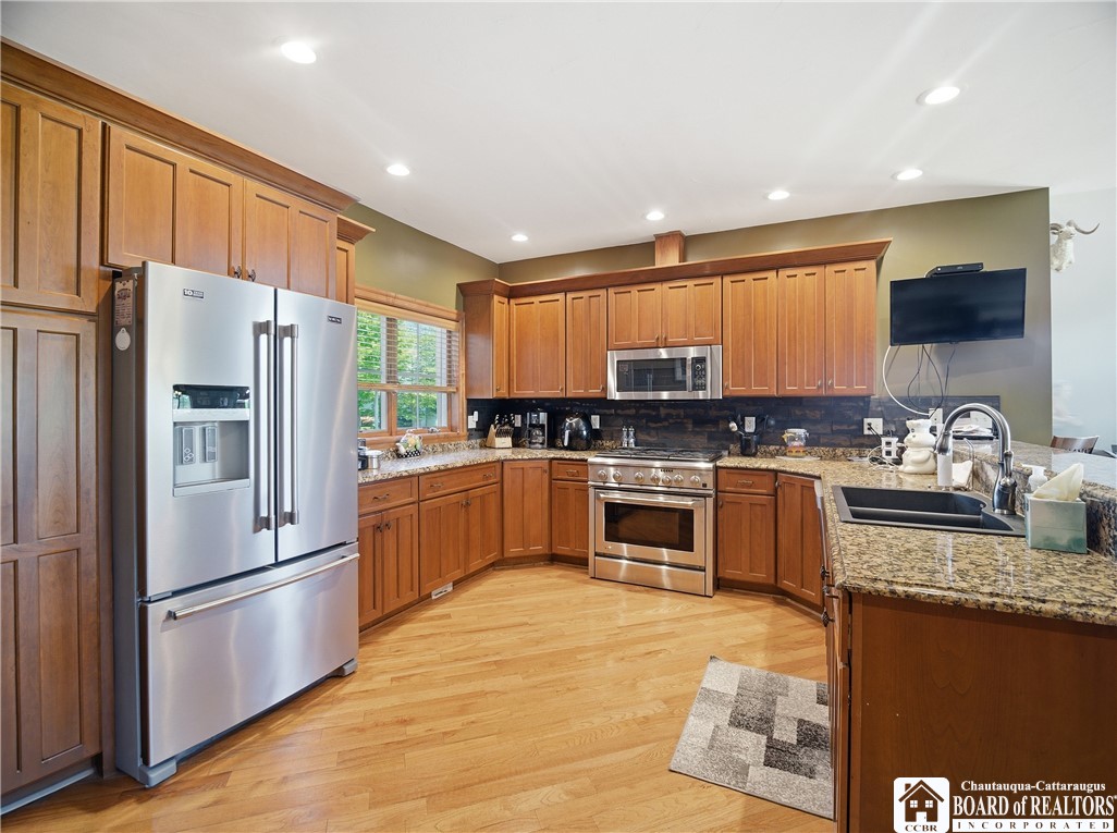 8524 Ridgeview, Unit 8524 Clymer, NY 14724 - Photo 18 of 49 Kitchen