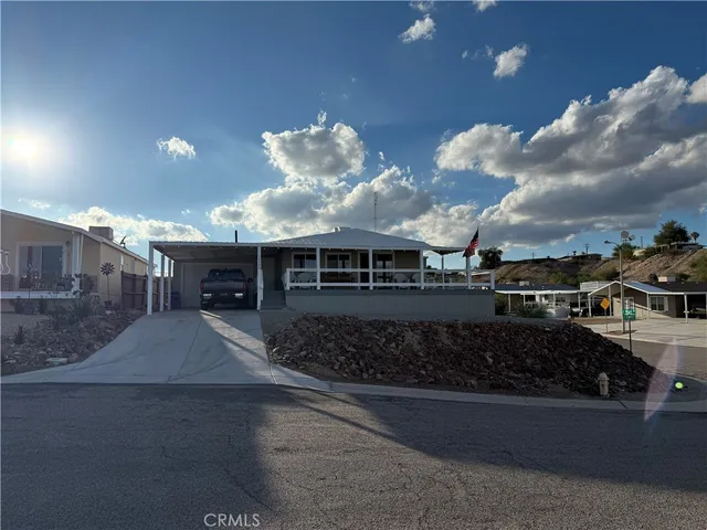 a view of a house with entertaining space
