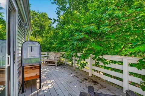$515,000 | 15 Oak Creek Trail, Madison, WI 53717