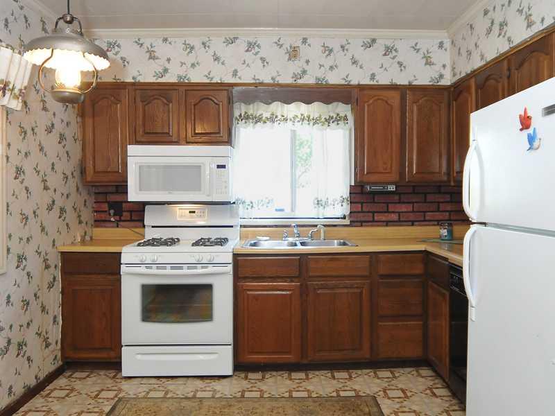 3255 Brodhead Road Aliquippa, PA 15001 - Photo 2 of 8 Kitchen. Plenty of space for cooking your favorite meal!