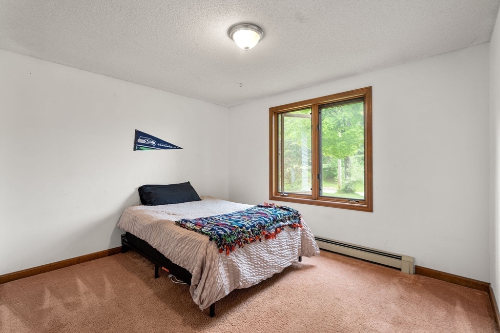 210 Rice Street Athol, MA 01331 - Photo 11 of 21