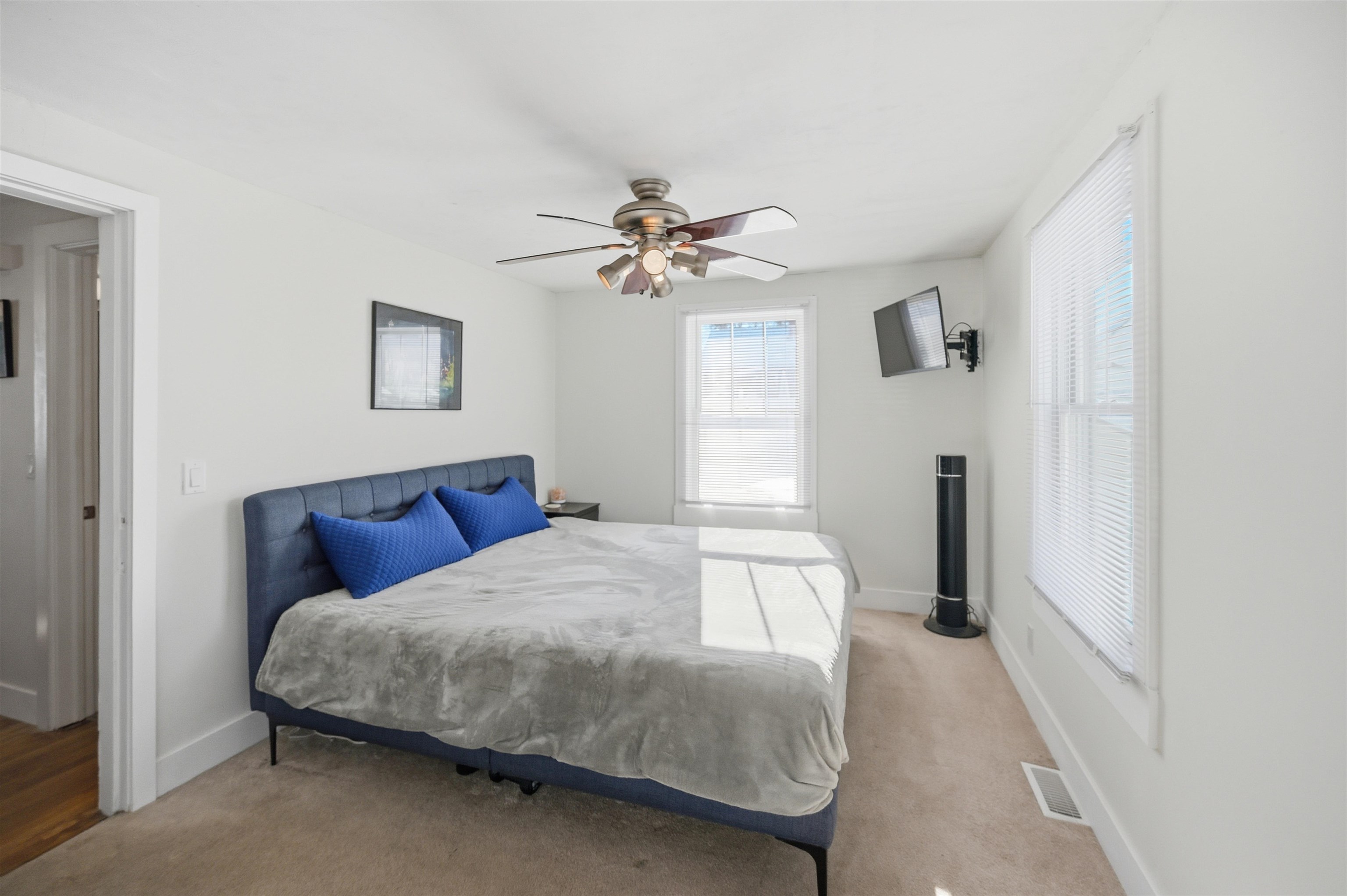 38 Armand Avenue Manchester, NH 03103 - Photo 20 of 35