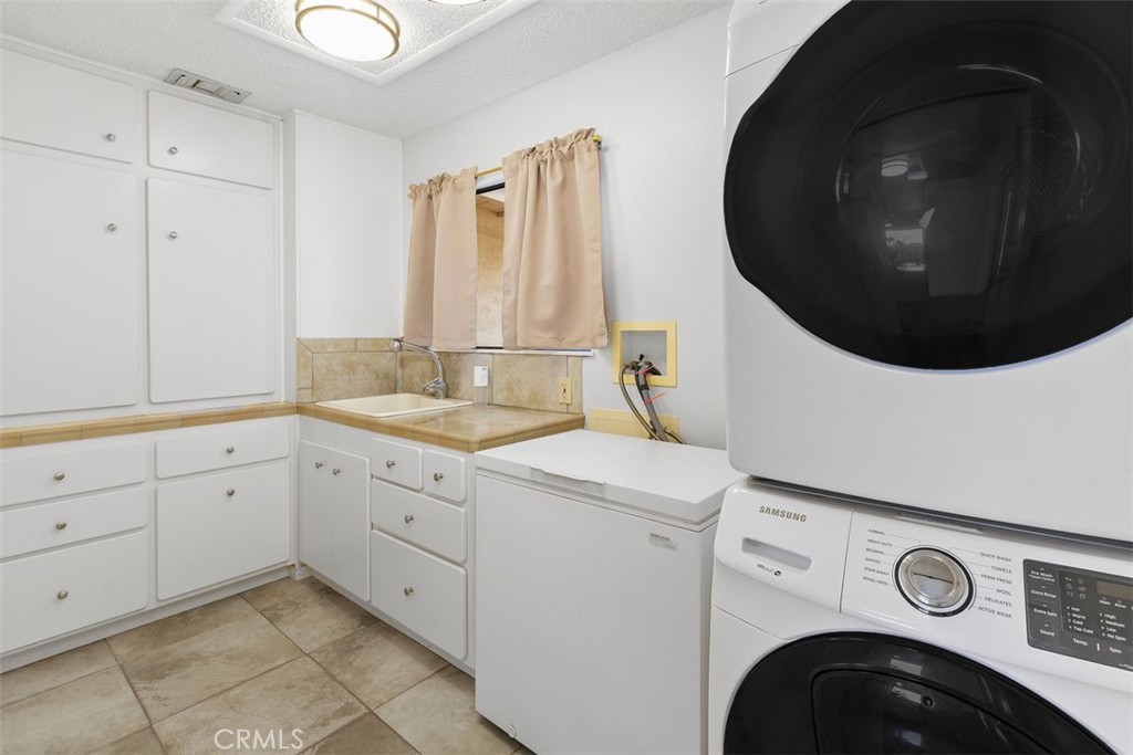 26730 Scott Menifee, CA 92584 - Photo 31 of 42 Dedicated Laundry Room