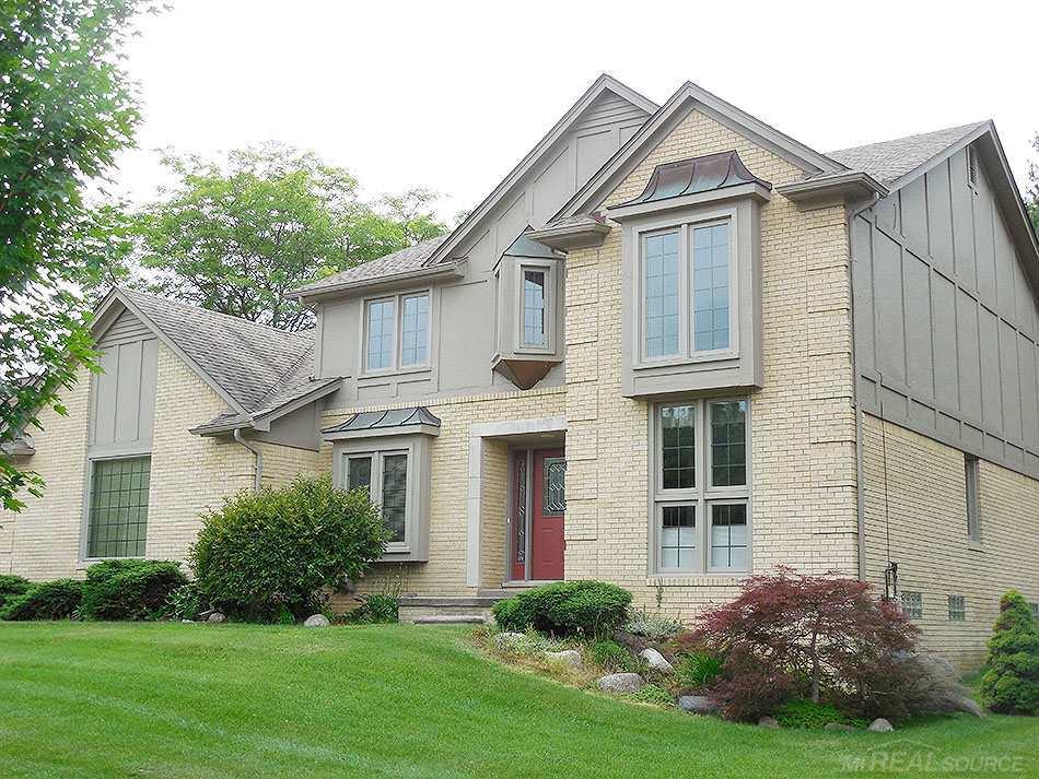 2581 Munster Road Rochester Hills, MI 48309 - Photo 1 of 2