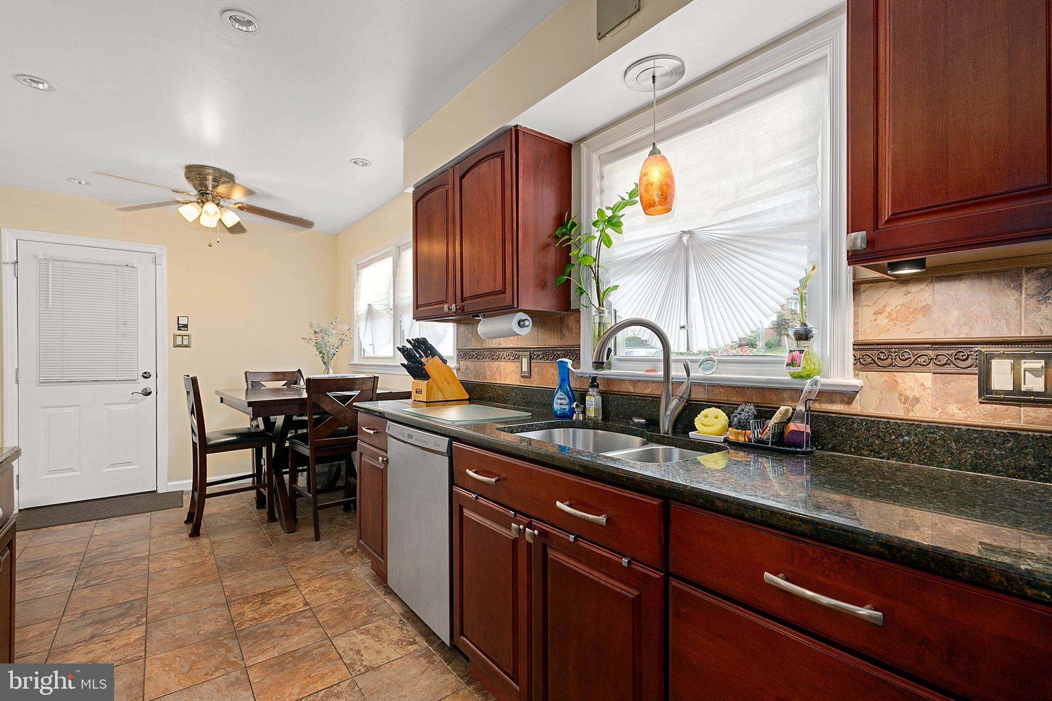 7108 Lory Lane Lanham, MD 20706 - Photo 20 of 62