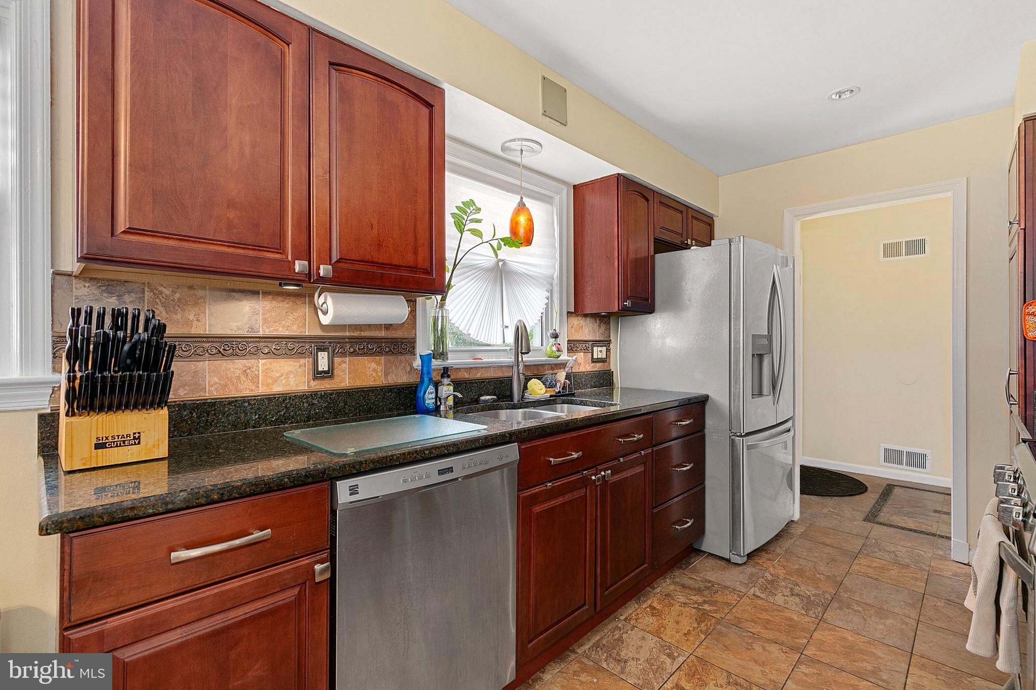 7108 Lory Lane Lanham, MD 20706 - Photo 21 of 62