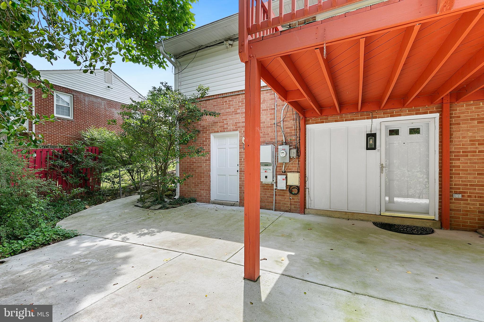 7108 Lory Lane Lanham, MD 20706 - Photo 6 of 62