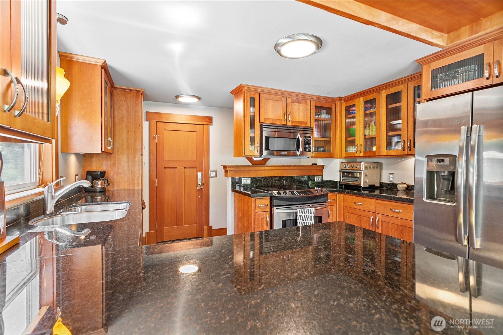 482 West Lake Samish Drive Bellingham, WA 98229 - Photo 9 of 40