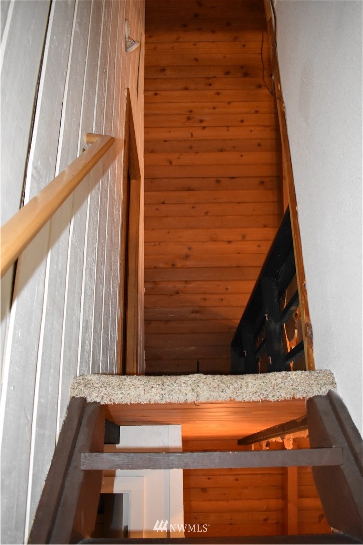 175 Sunstone Road Packwood, WA 98361 - Photo 13 of 19 Gallery Image 13