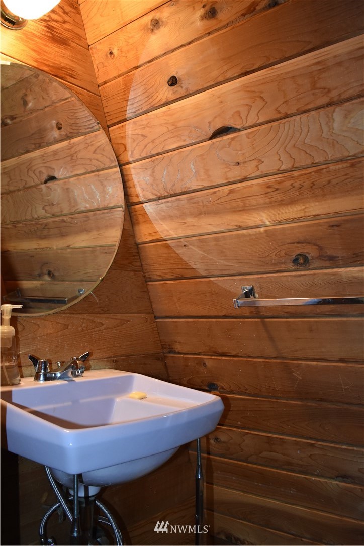 175 Sunstone Road Packwood, WA 98361 - Photo 15 of 19 Gallery Image 15