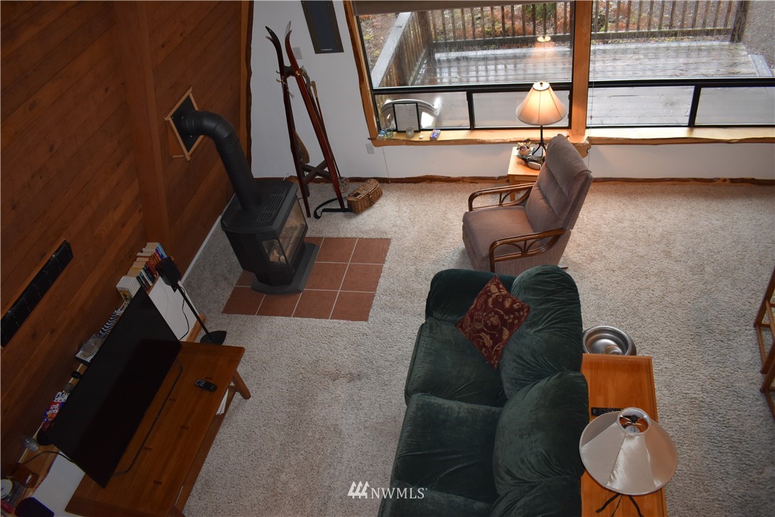 175 Sunstone Road Packwood, WA 98361 - Photo 4 of 19 Gallery Image 4