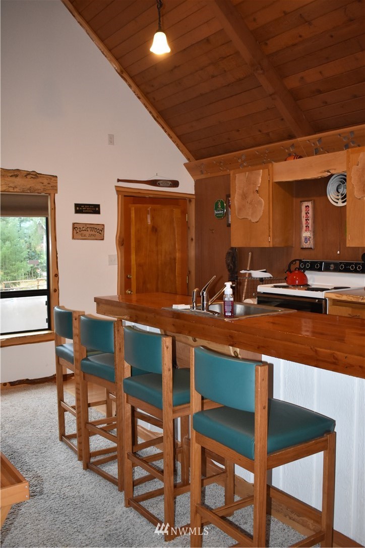 175 Sunstone Road Packwood, WA 98361 - Photo 7 of 19 Gallery Image 7