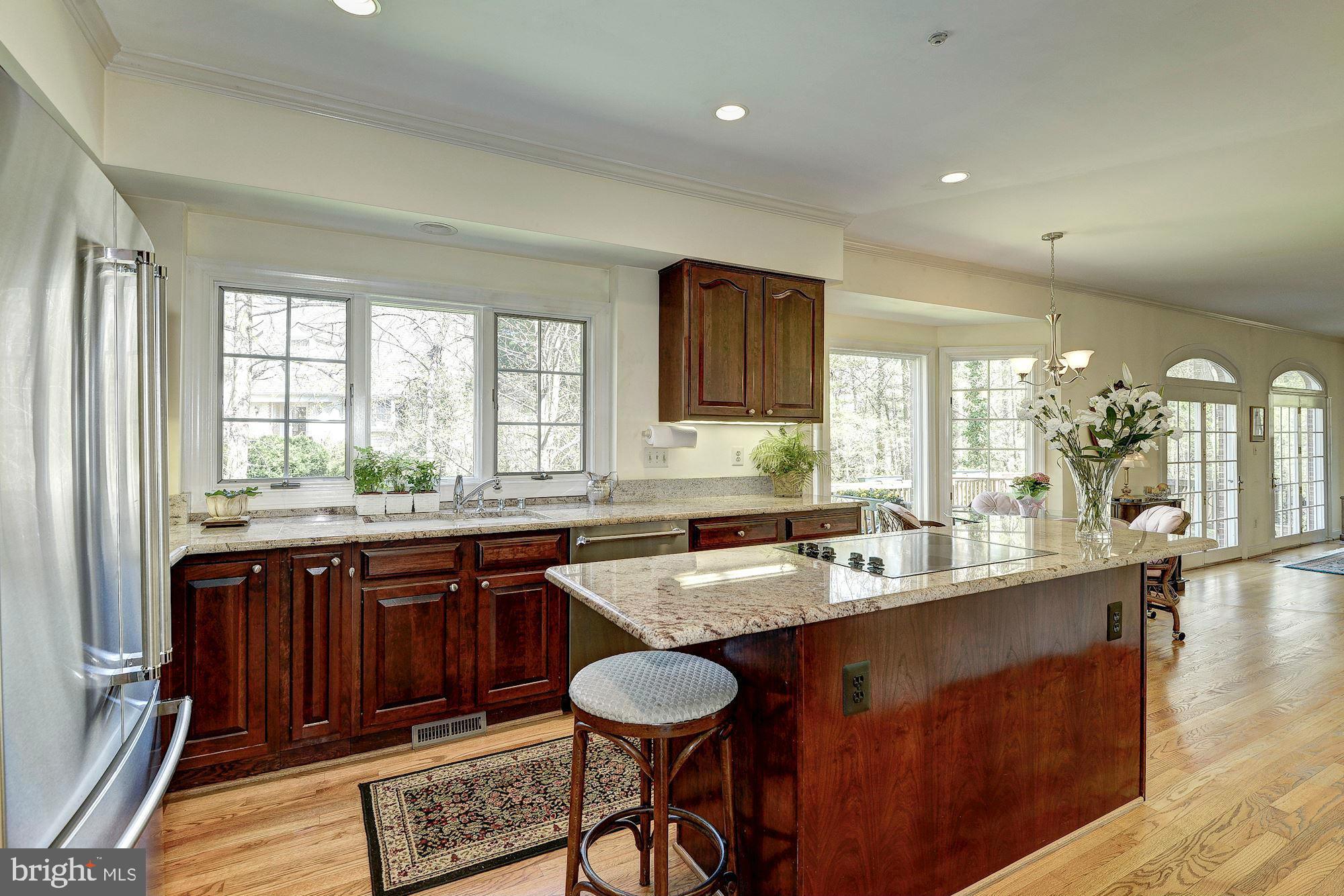 6246 Park Road McLean, VA 22101 - Photo 13 of 29 Kitchen