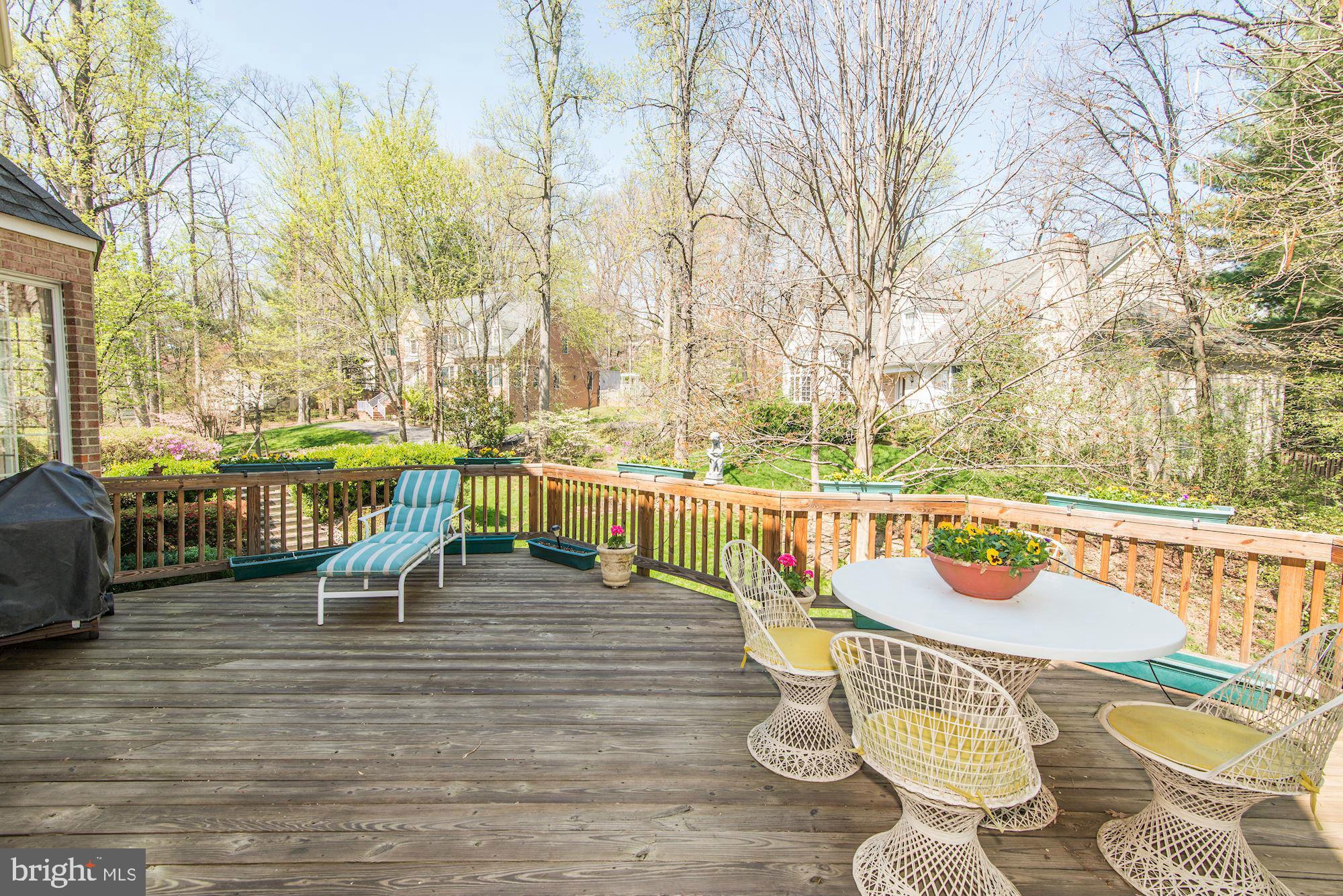 6246 Park Road McLean, VA 22101 - Photo 22 of 29 Expansive Deck