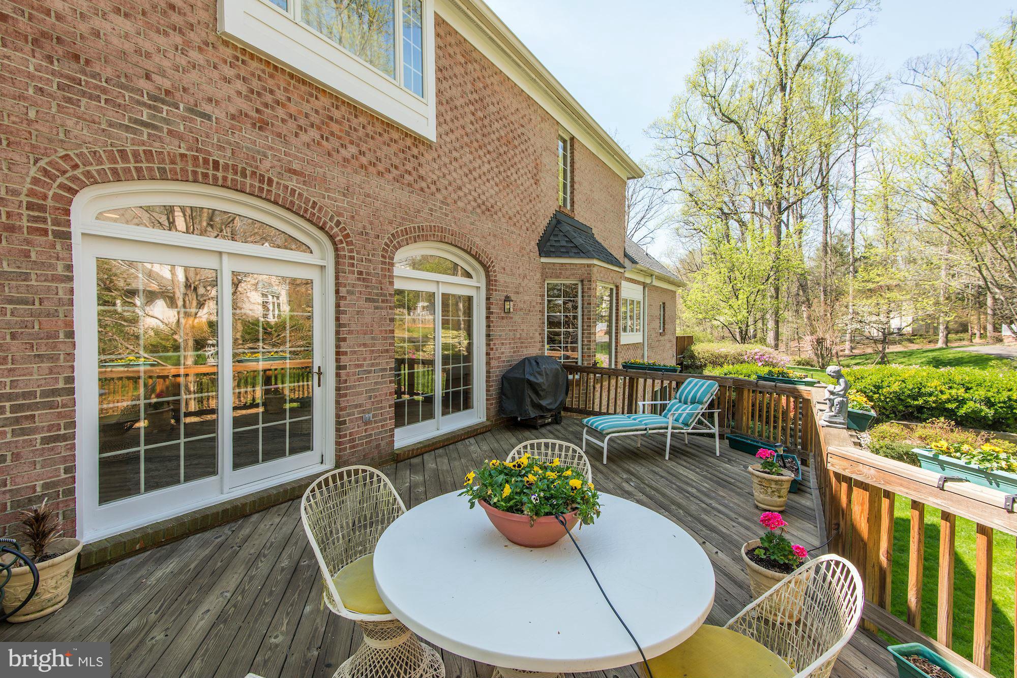 6246 Park Road McLean, VA 22101 - Photo 23 of 29 Great space for outdoor entertaining