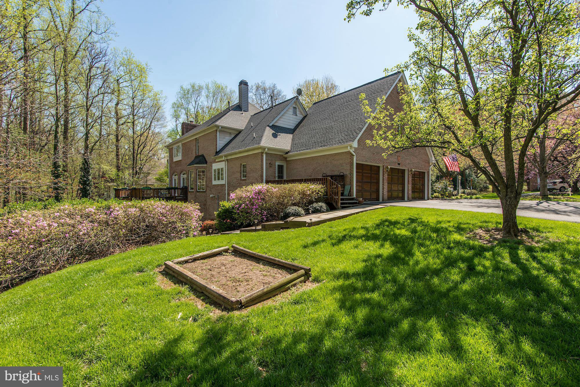 6246 Park Road McLean, VA 22101 - Photo 25 of 29 Exterior (Rear)
