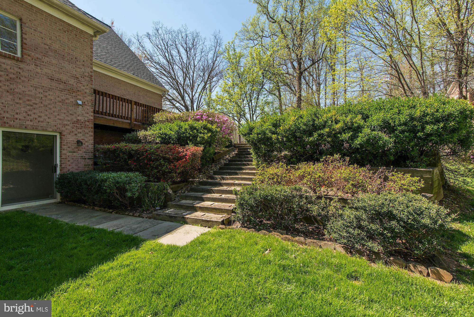 6246 Park Road McLean, VA 22101 - Photo 27 of 29 Exterior (Rear)