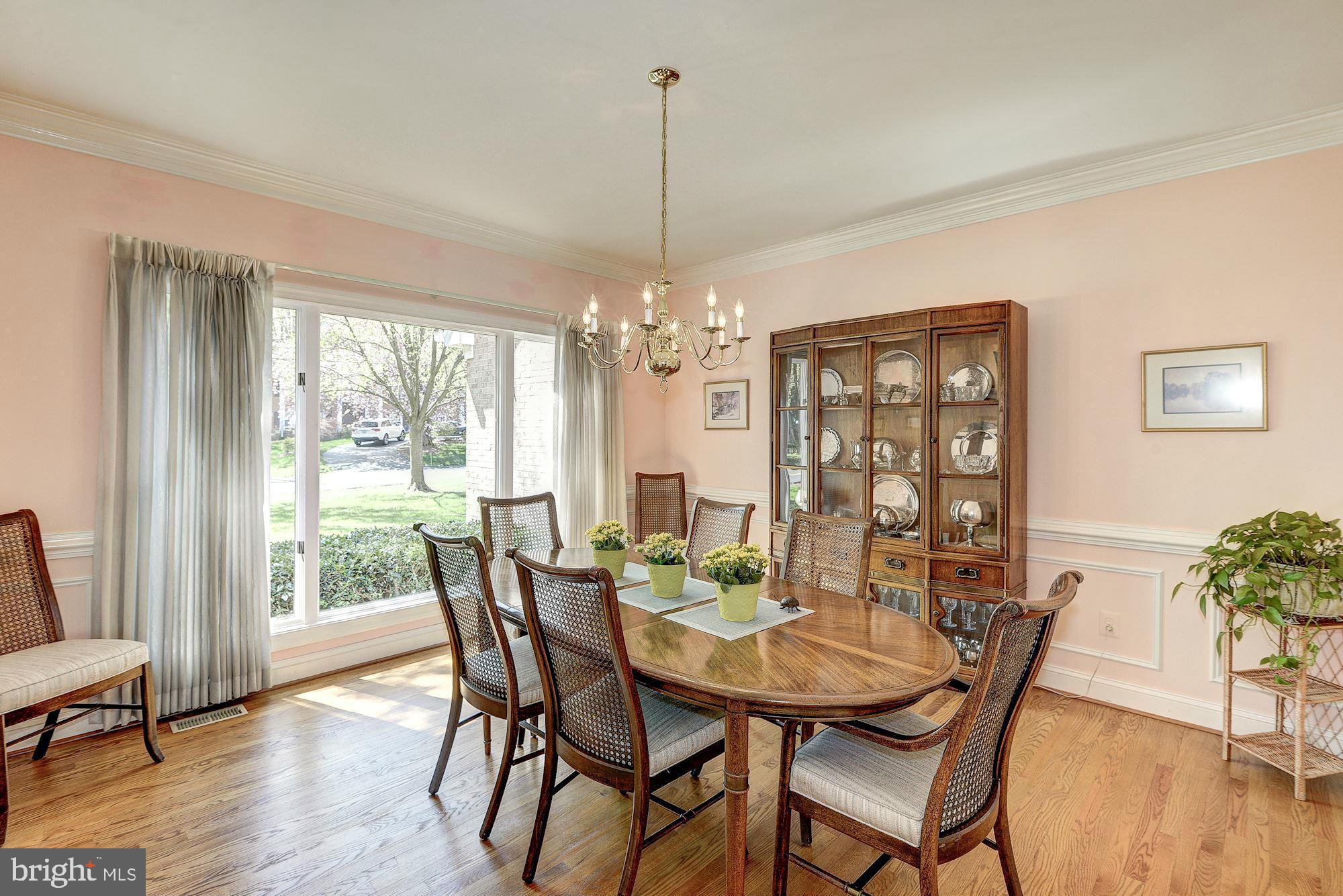 6246 Park Road McLean, VA 22101 - Photo 7 of 29 Dining Room