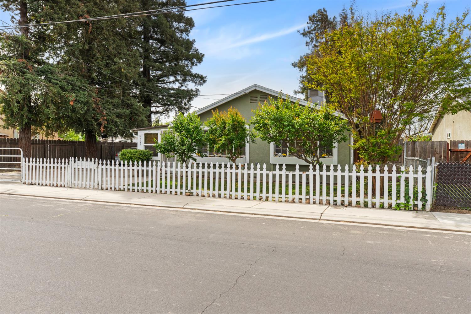 4701 Magnolia Street Salida, CA 95368 - Photo 4 of 37