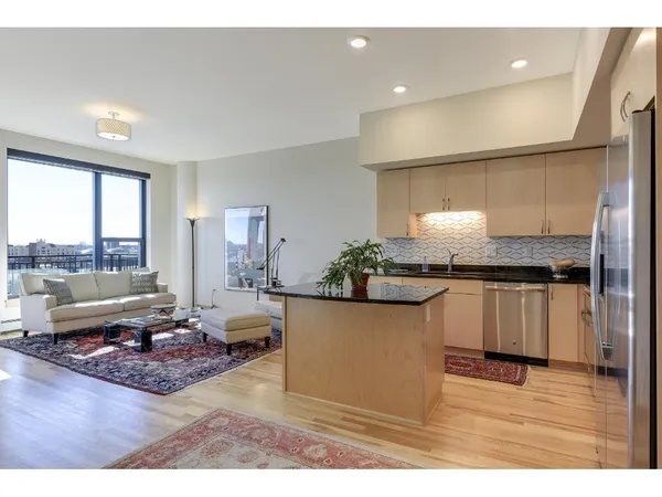 $2,350 | 740 Portland Avenue, Unit 1204, Minneapolis, MN 55415