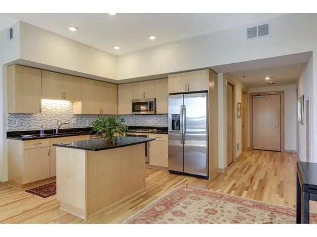 $2,350 | 740 Portland Avenue, Unit 1204, Minneapolis, MN 55415