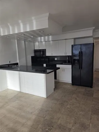 $2,300 | 7900 Tatum Waterway Drive, Unit 304, Miami Beach, FL 33141