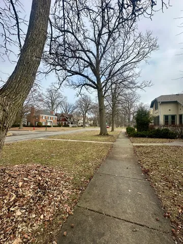 $429,900 | 2508 Isabella Street, Evanston, IL 60201