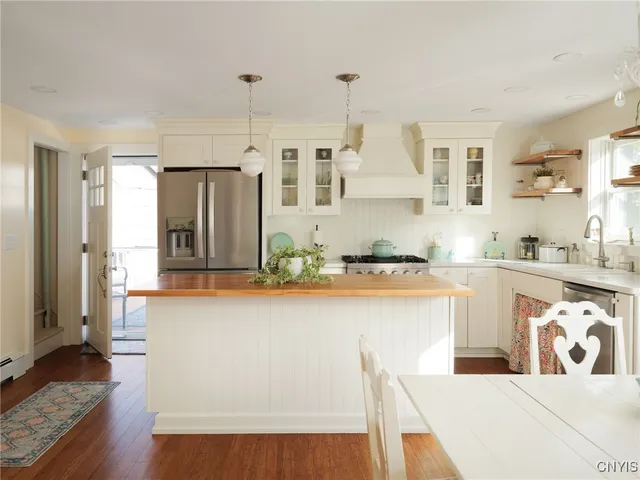 $415,000 | 535 John Street, Clayton, NY 13624